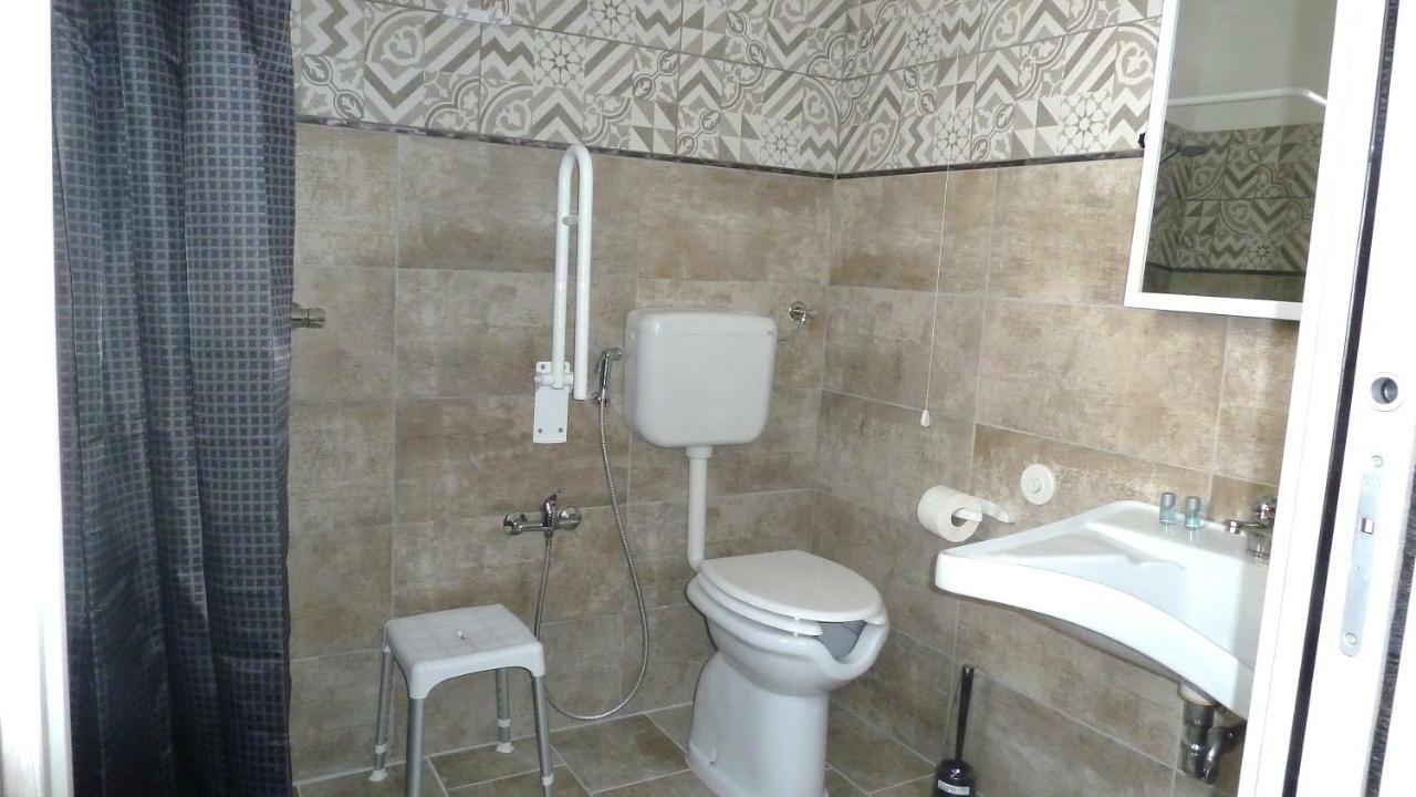 Regina Isabella Rooms ซานโฟกา ภายนอก รูปภาพ